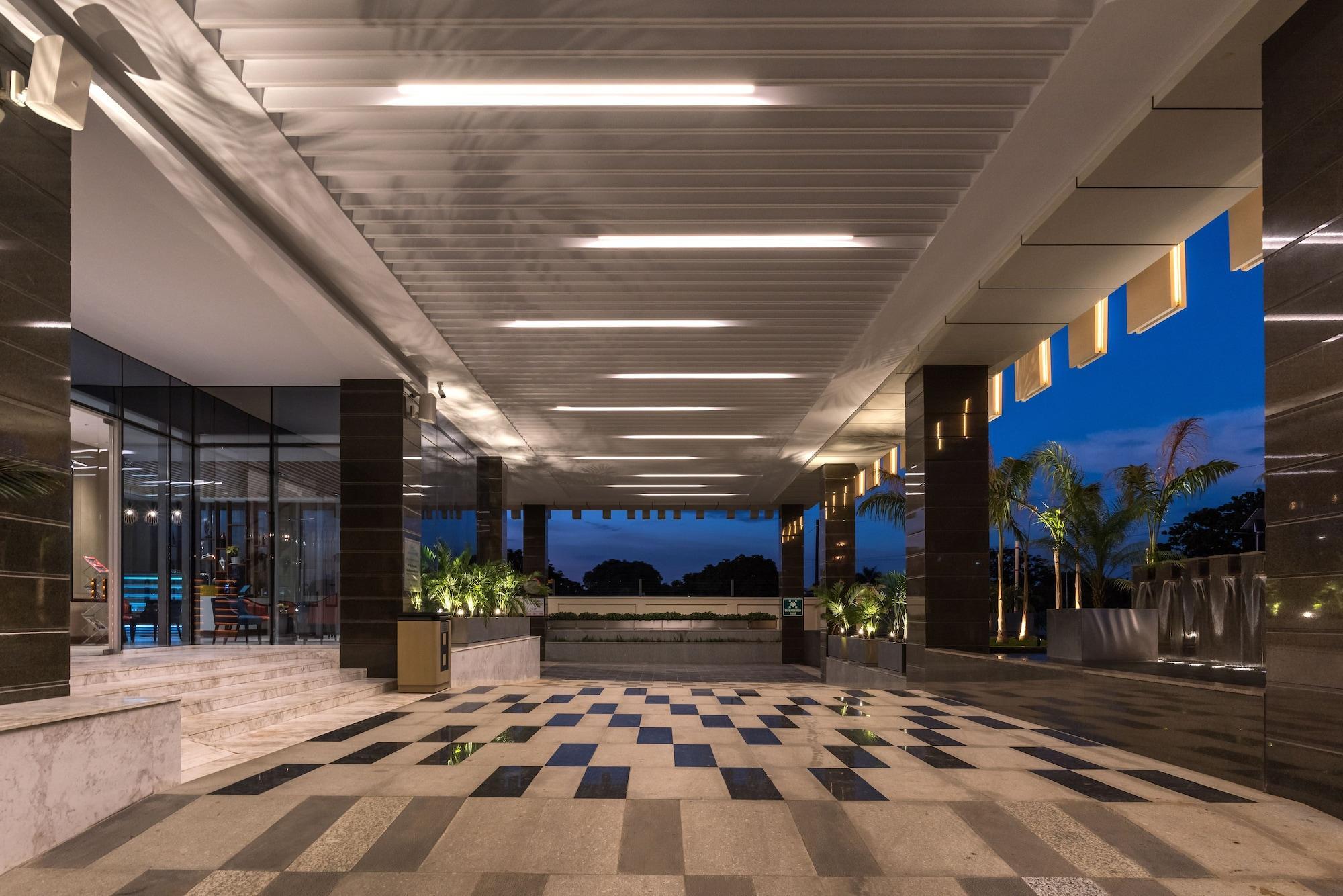 Neelkanth Sarovar Premiere Lusaka Exterior photo
